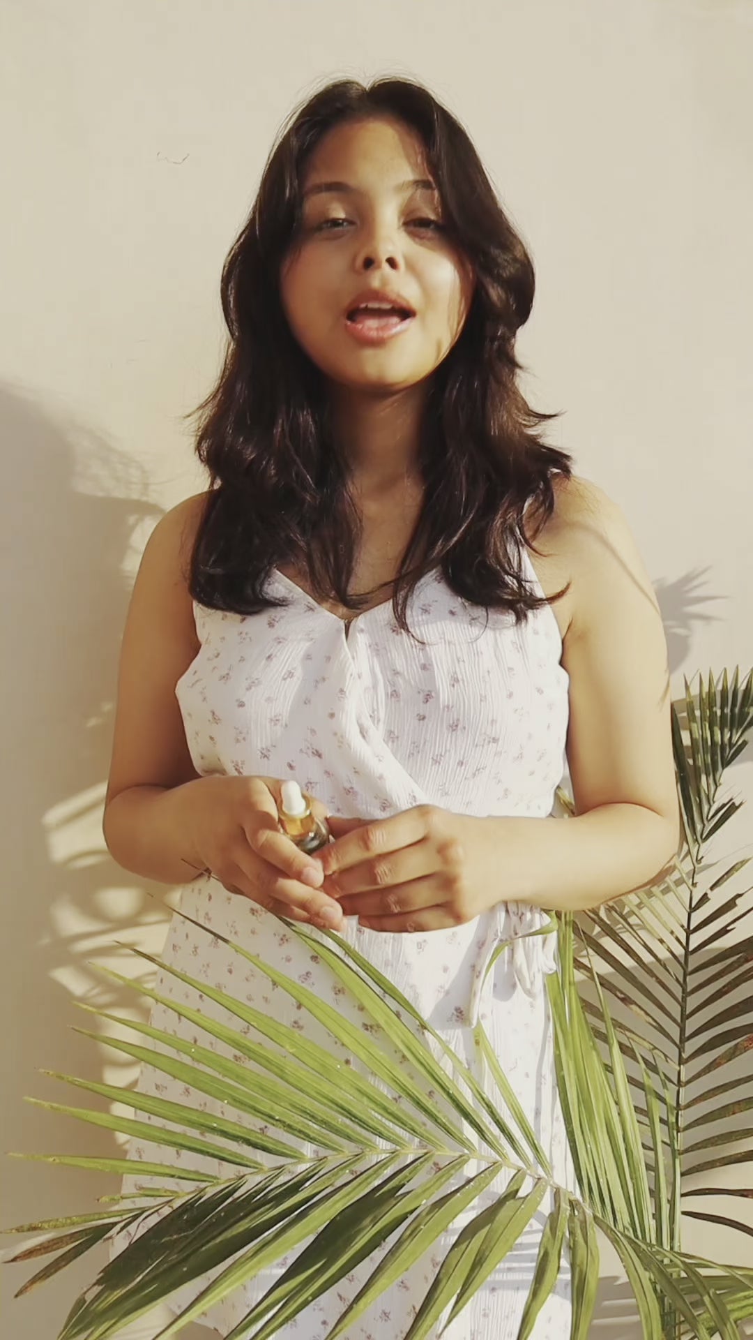 LC Glitz 24K Golden Glow Face Serum